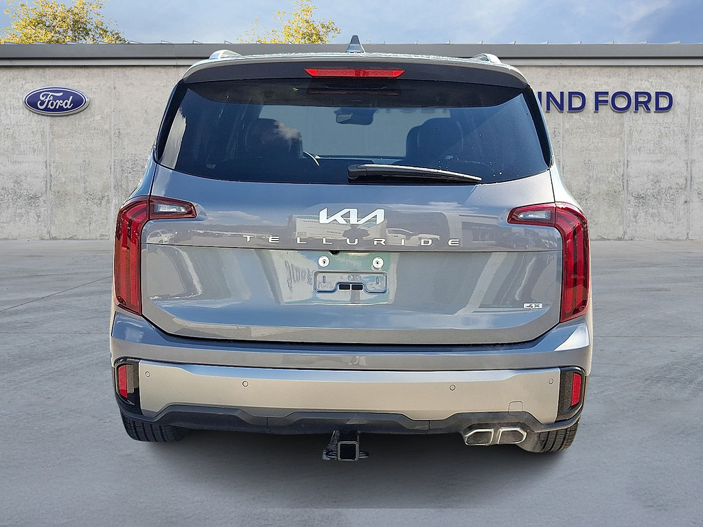2024 Kia Telluride S Everlasting Silver at Baglier Buick GMC Mazda