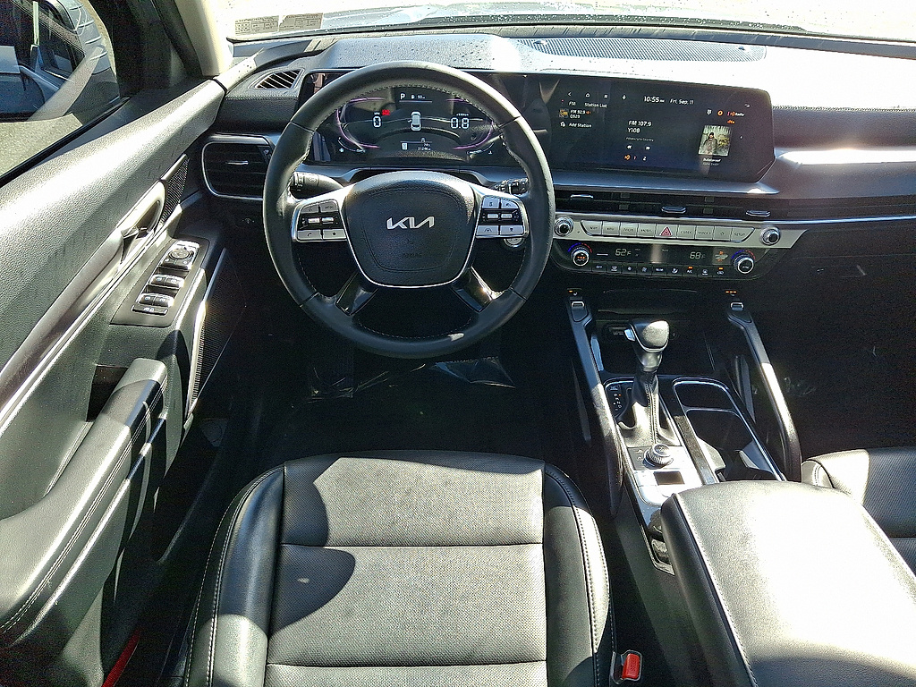 2024 Kia Telluride S Everlasting Silver at Baglier Buick GMC Mazda