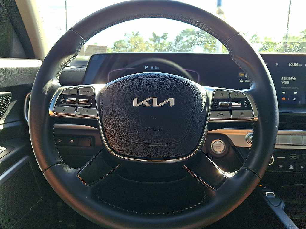 2024 Kia Telluride S Everlasting Silver at Baglier Buick GMC Mazda