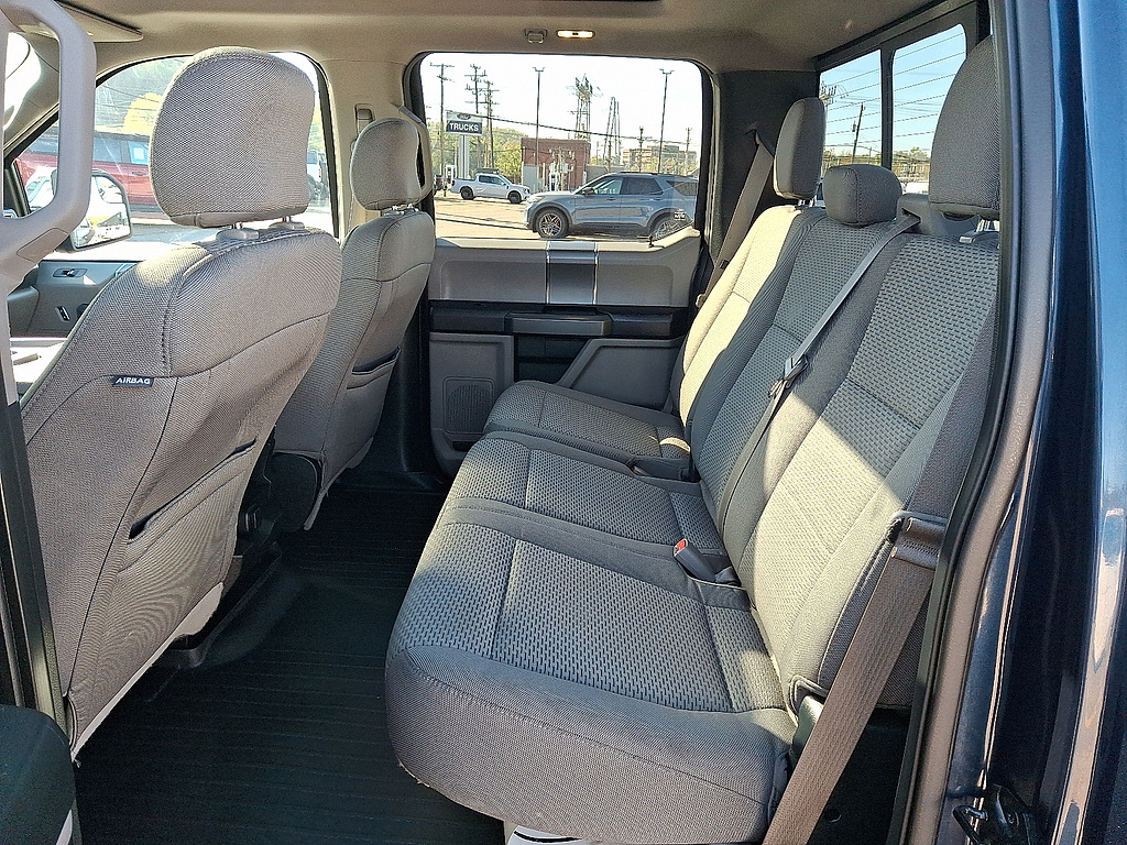 2016 Ford F-150 photo 10 of 31