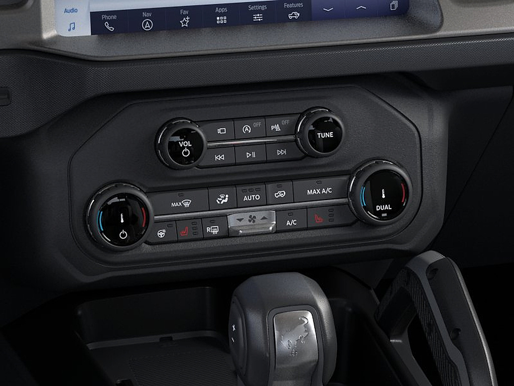 2026 Ford Bronco photo 16 of 25