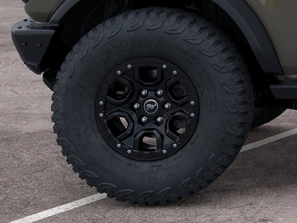 2026 Ford Bronco photo 21 of 25