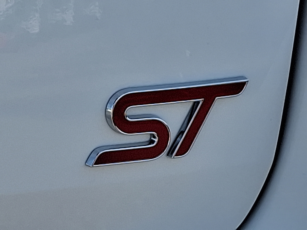 2020 Ford Explorer ST Star White Metallic Tri-Coat at Nick Chevrolet