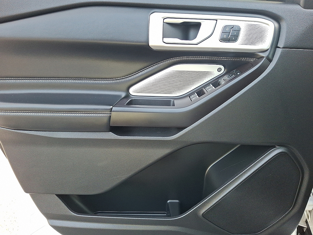2020 Ford Explorer ST Star White Metallic Tri-Coat at Nick Chevrolet