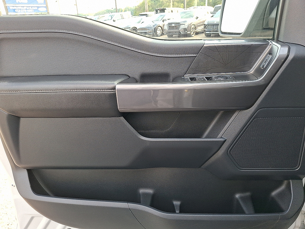 2023 Ford F-150 photo 12 of 31