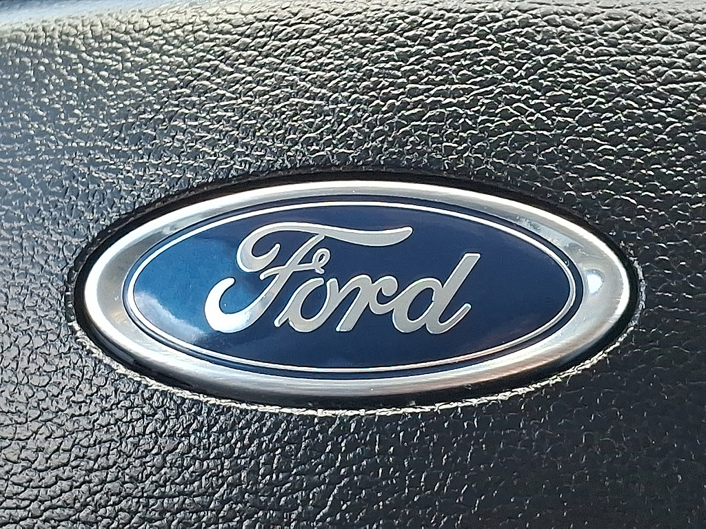 2024 Ford Explorer XLT Carbonized Gray at Washington Ford