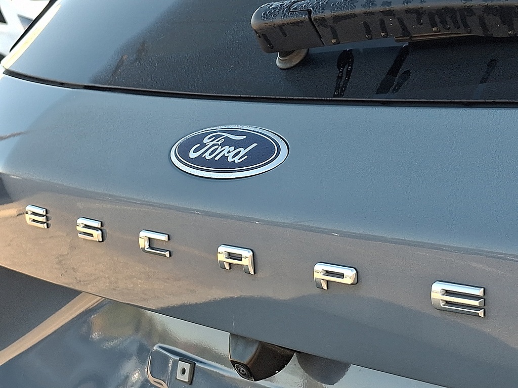 2024 Ford Escape photo 30 of 31