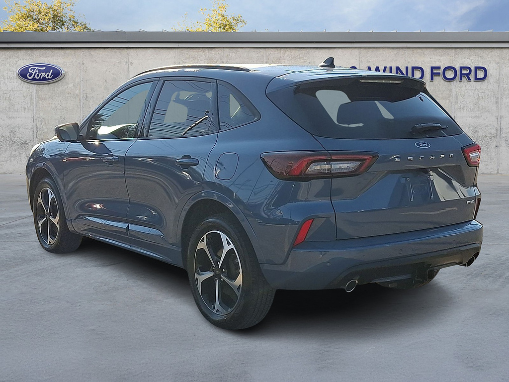 2024 Ford Escape photo 4 of 31