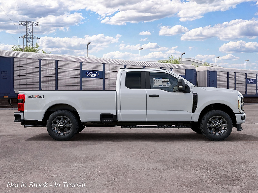2027 Ford Super Duty F-250 SRW photo 5 of 22