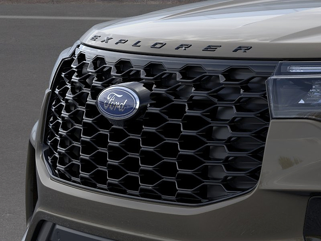 2026 Ford Explorer photo 17 of 23