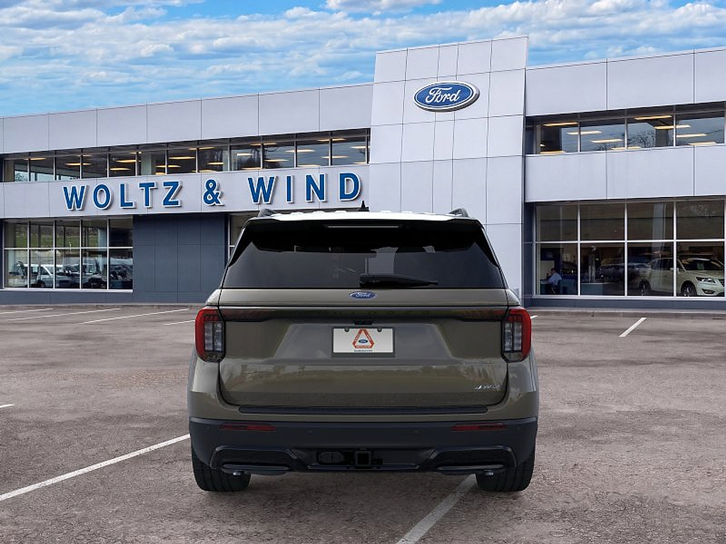 2026 Ford Explorer photo 5 of 23