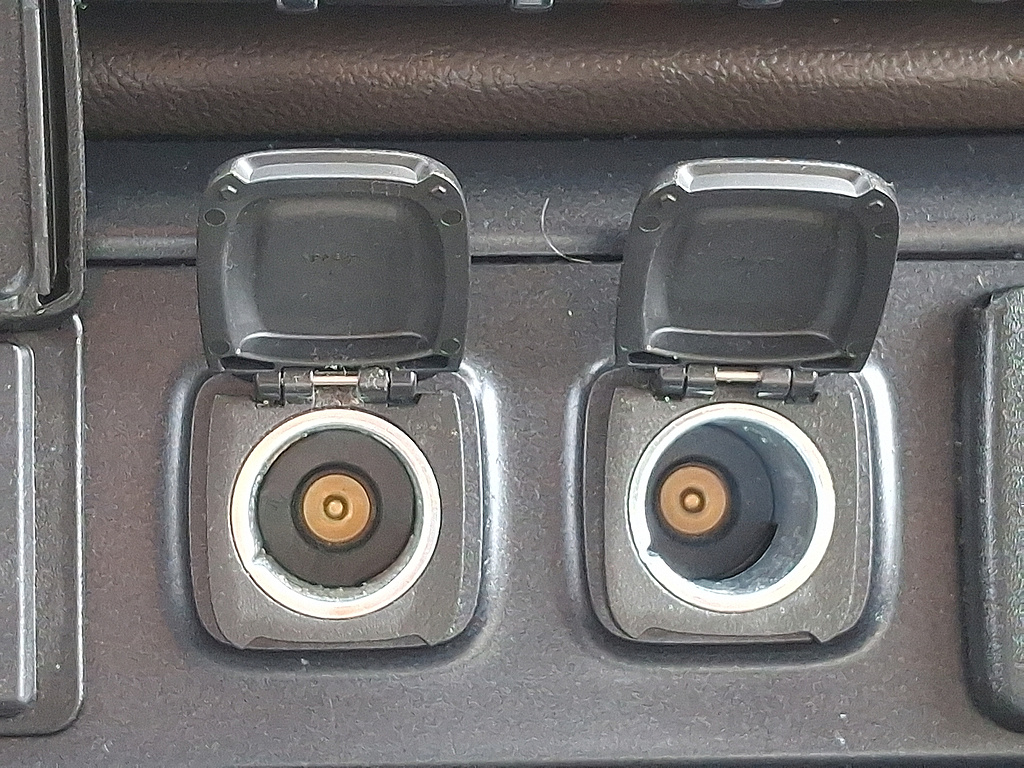 2015 GMC Sierra 1500 photo 24 of 31