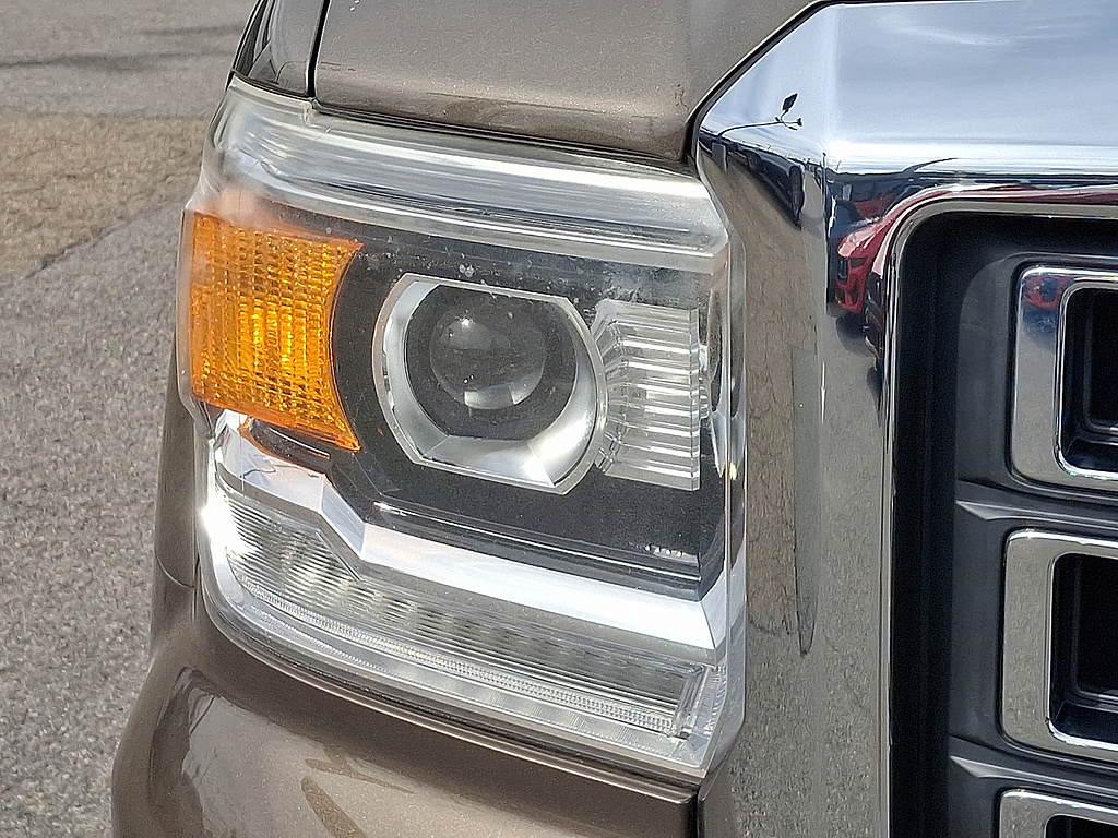 2015 GMC Sierra 1500 photo 9 of 31