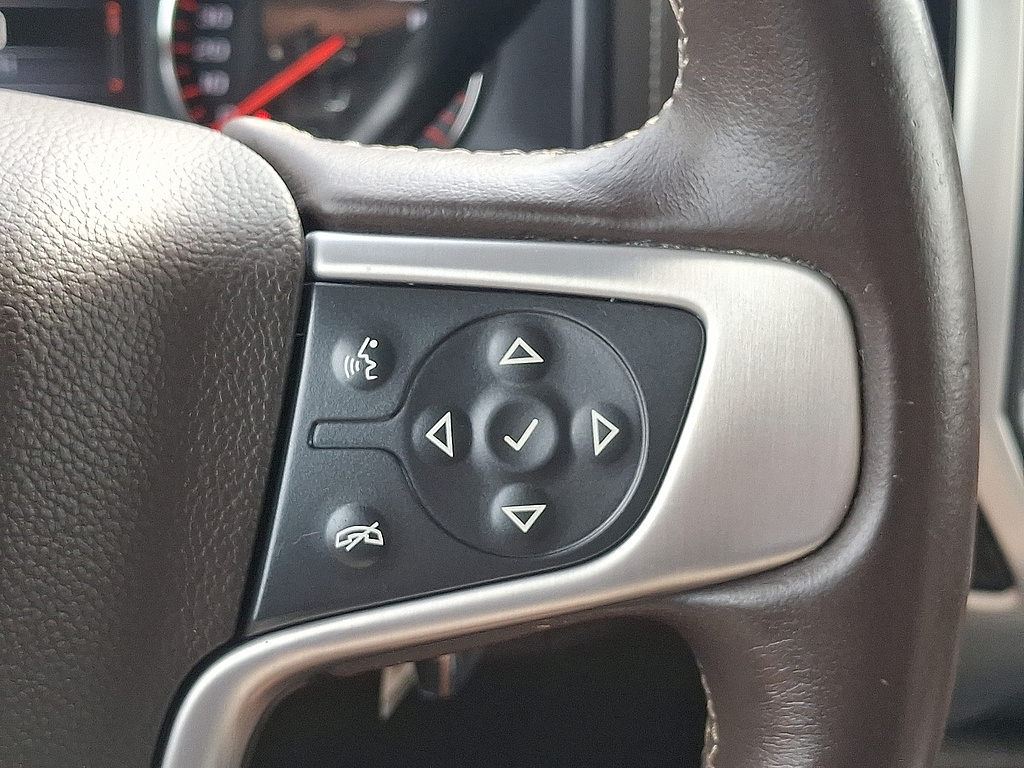 2015 GMC Sierra 1500 photo 21 of 31