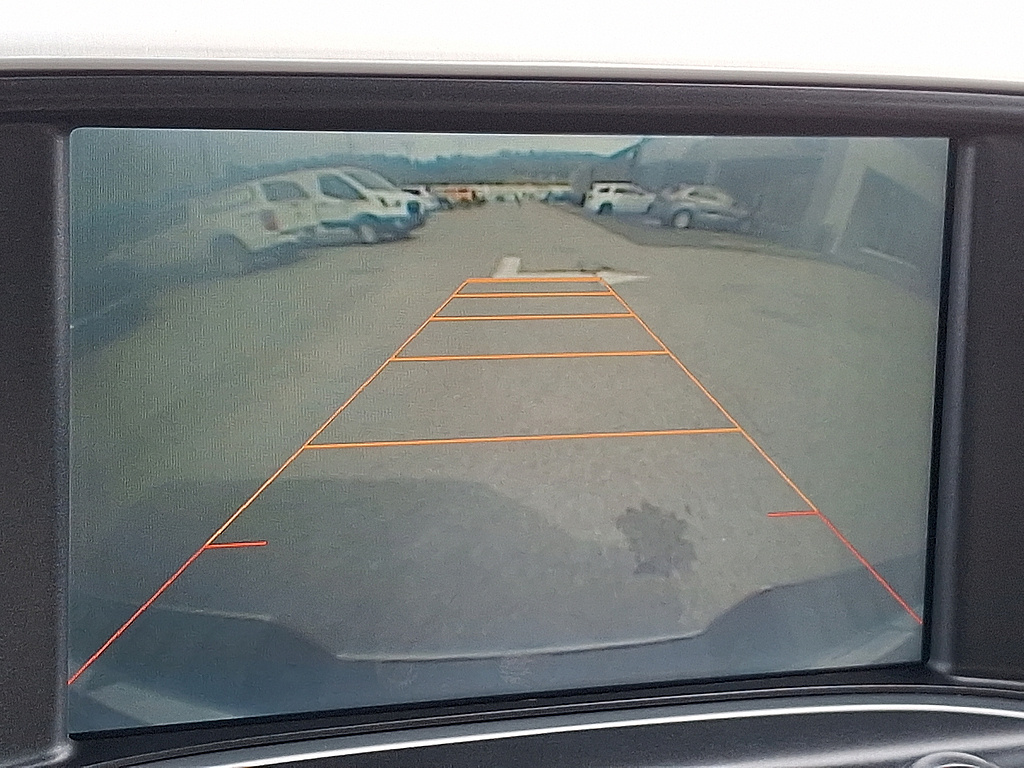 2015 GMC Sierra 1500 photo 17 of 31