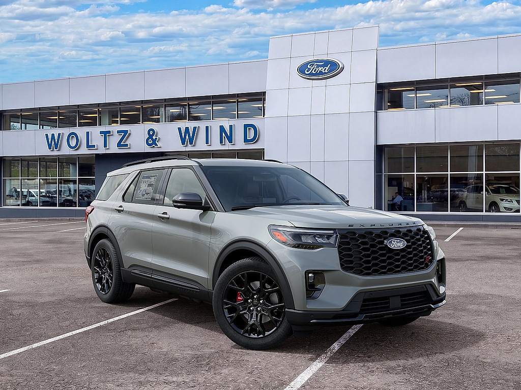 2027 Ford Explorer photo 4 of 23
