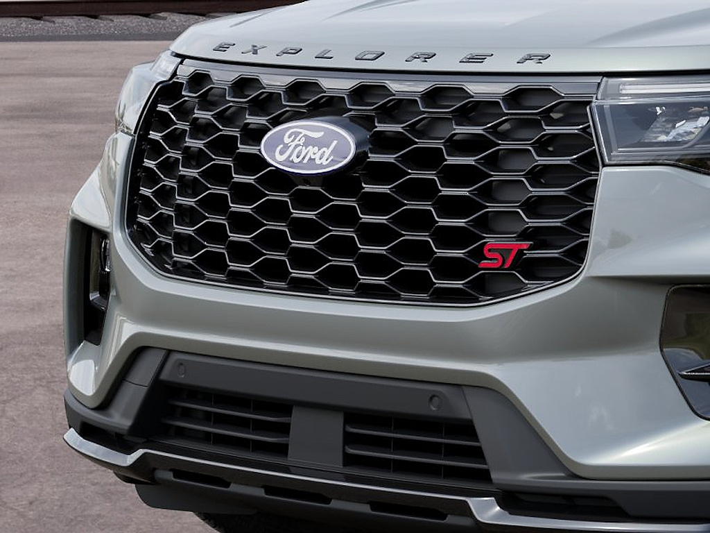 2027 Ford Explorer photo 17 of 23