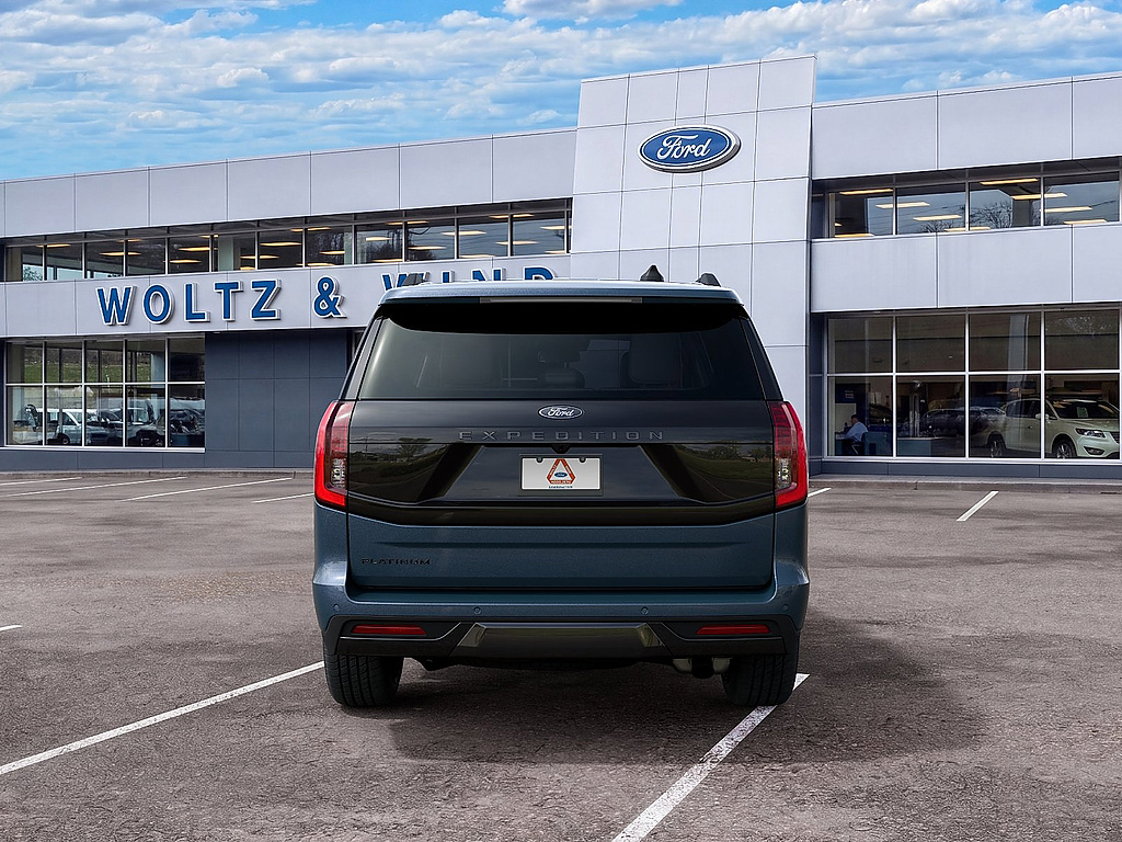 2027 Ford Expedition Platinum Nocturnal Blue at Washington Ford