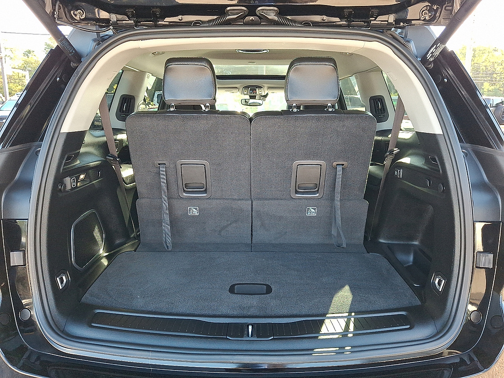 2022 Jeep Grand Cherokee L photo 29 of 32