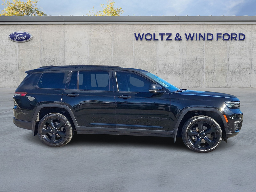 2022 Jeep Grand Cherokee L photo 7 of 32