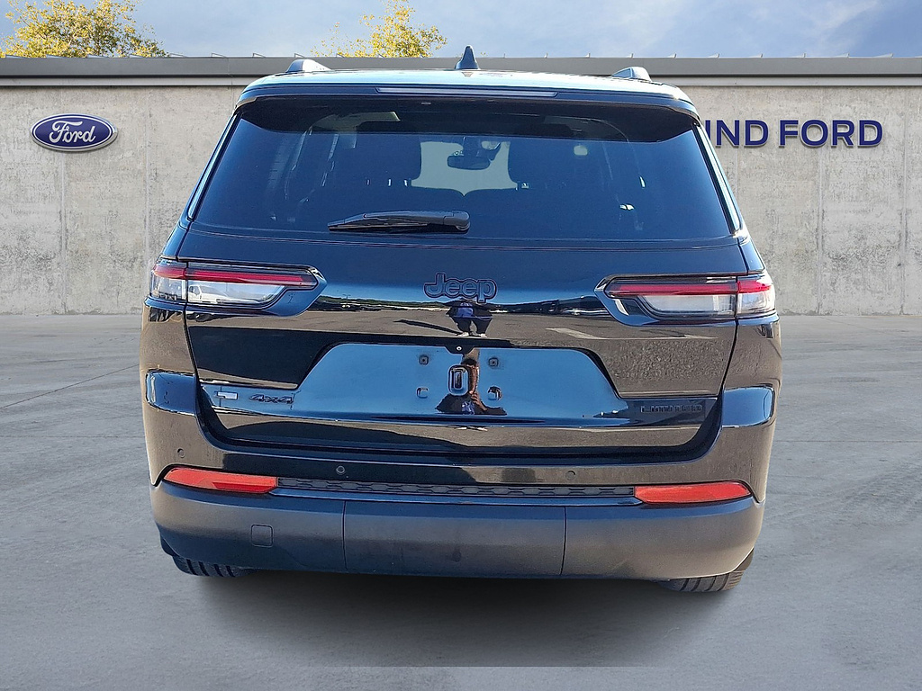 2022 Jeep Grand Cherokee L photo 5 of 32