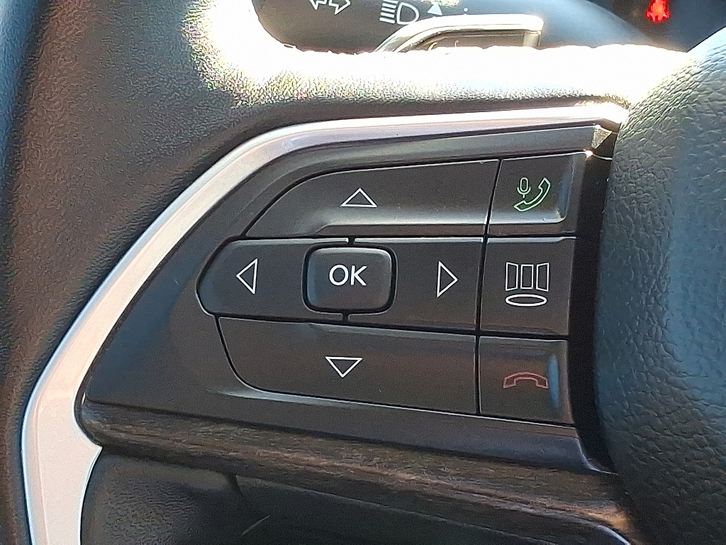 2022 Jeep Grand Cherokee L photo 22 of 32