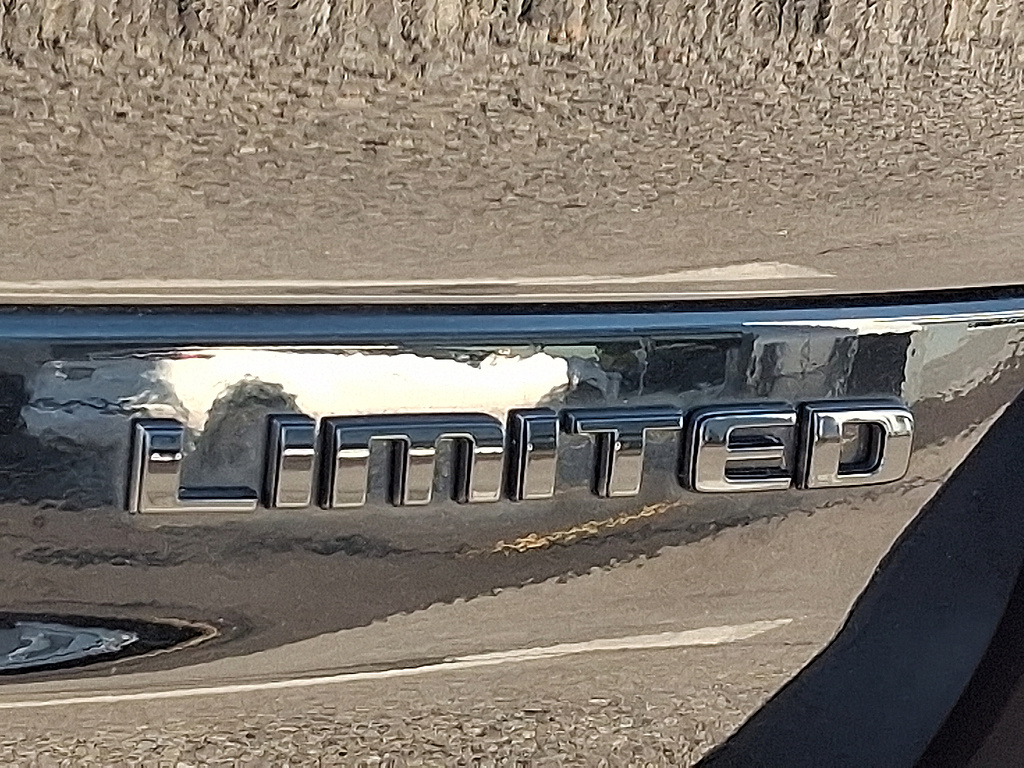 2022 Jeep Grand Cherokee L photo 31 of 32