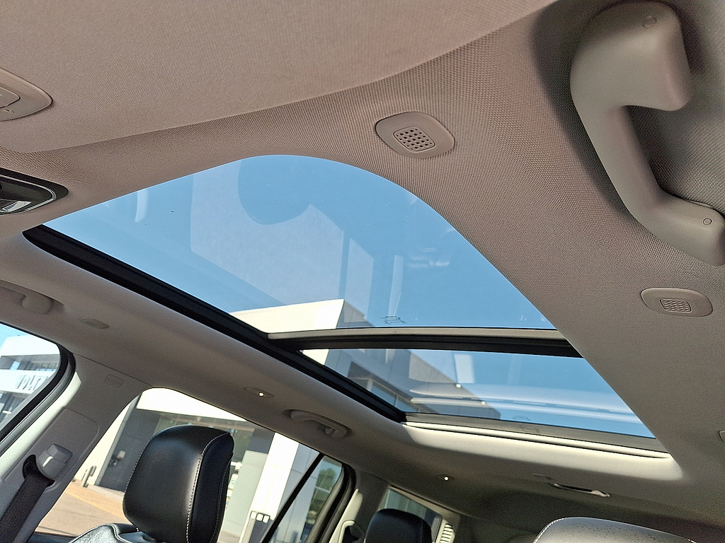 2022 Jeep Grand Cherokee L photo 15 of 32