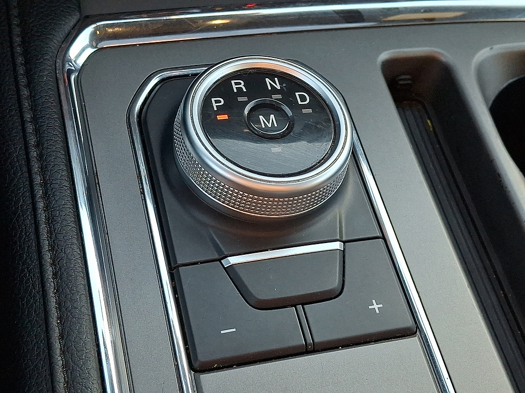 2021 Ford Expedition photo 16 of 31