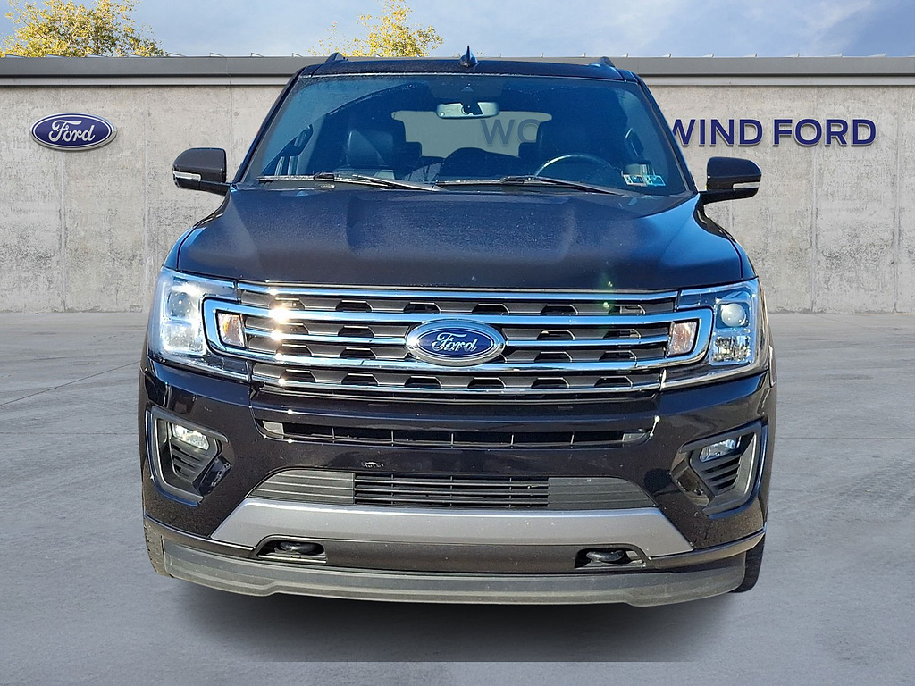 2021 Ford Expedition photo 2 of 31