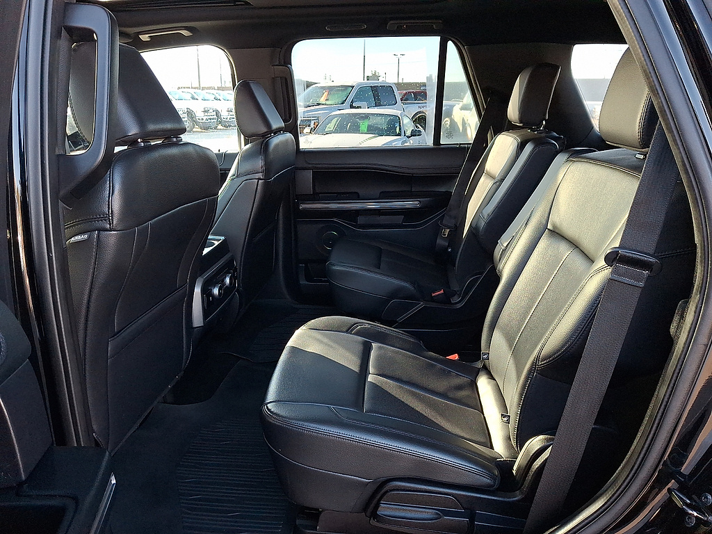 2021 Ford Expedition photo 10 of 31