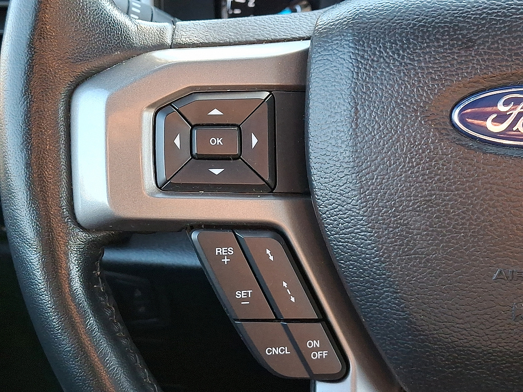 2021 Ford Expedition photo 23 of 31
