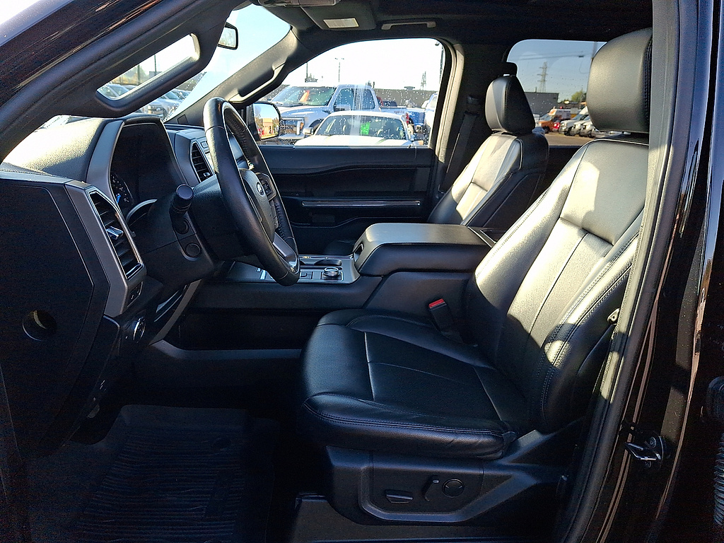 2021 Ford Expedition photo 14 of 31