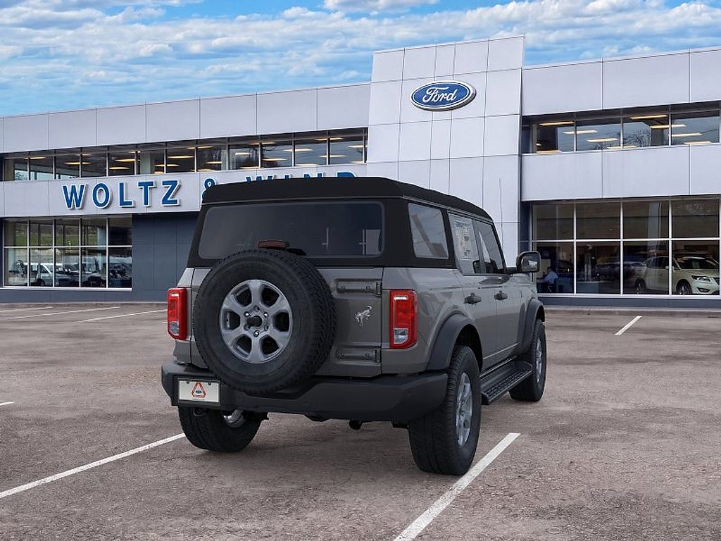 2025 Ford Bronco photo 8 of 25