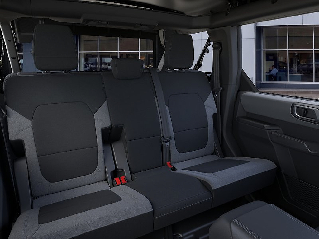 2025 Ford Bronco photo 11 of 25