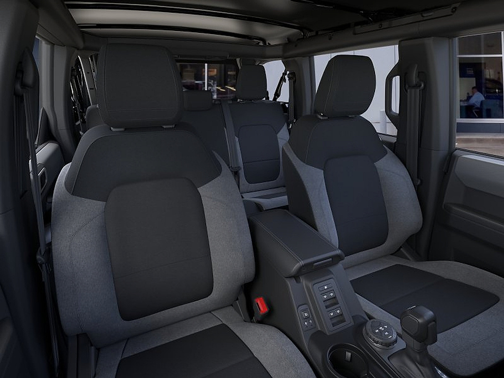2025 Ford Bronco photo 10 of 25