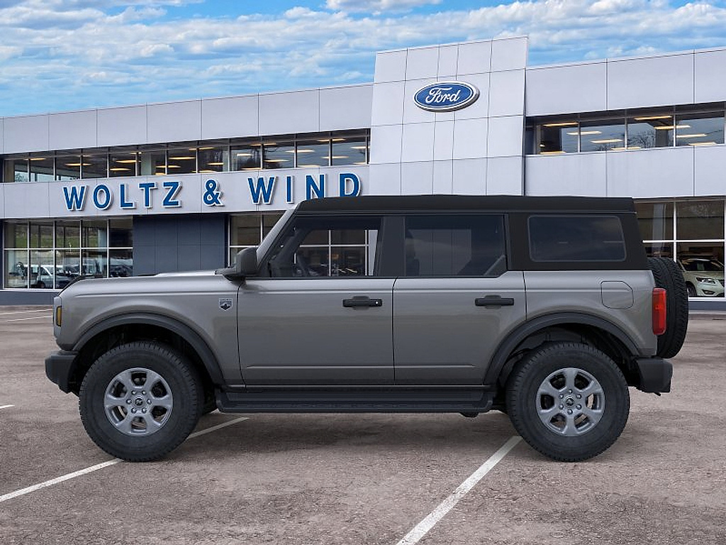 2025 Ford Bronco photo 3 of 25