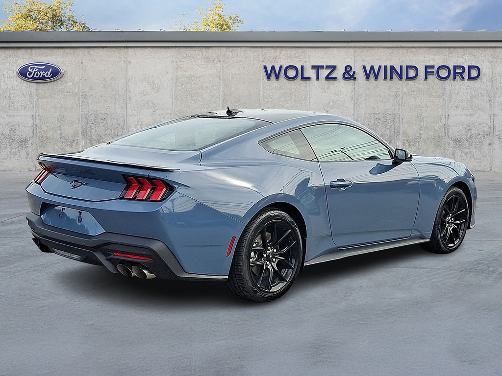2026 Ford Mustang photo 6 of 31