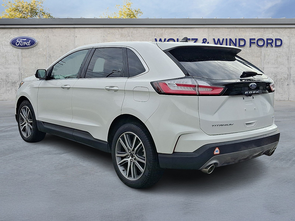 2024 Ford Edge photo 4 of 31