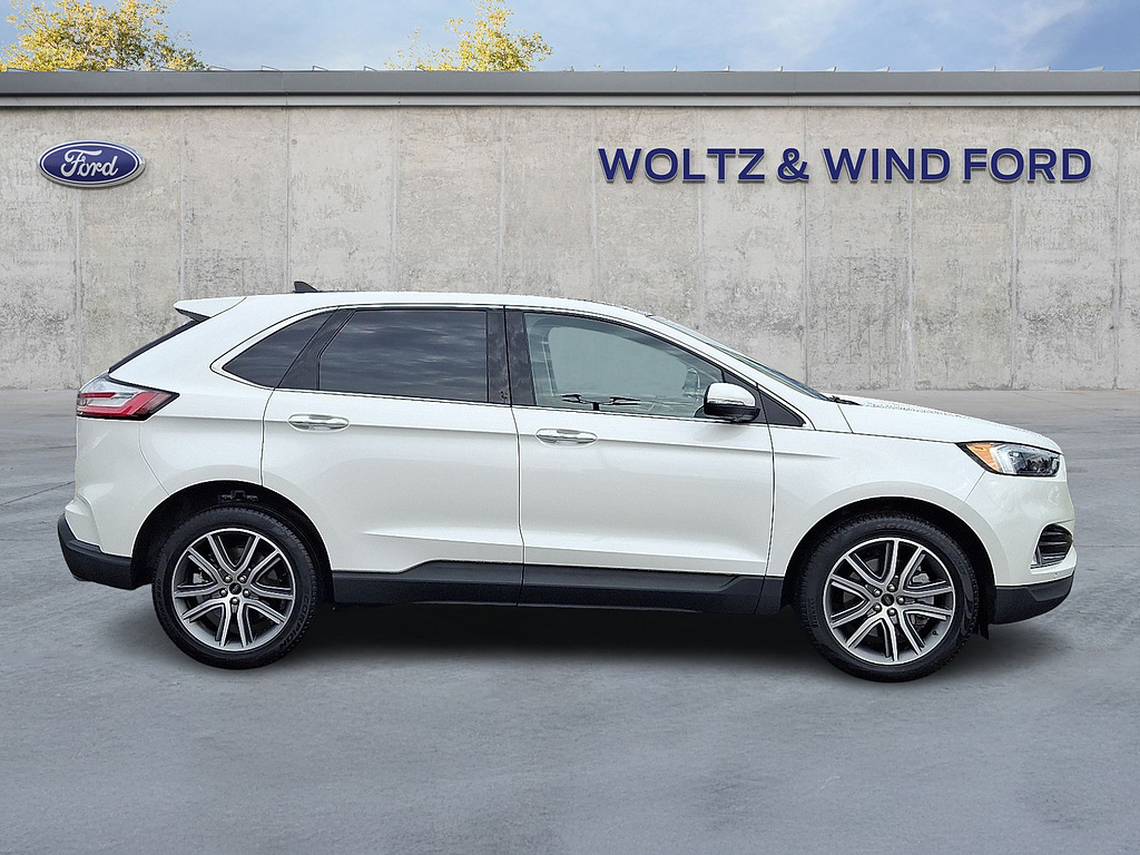 2024 Ford Edge photo 7 of 31