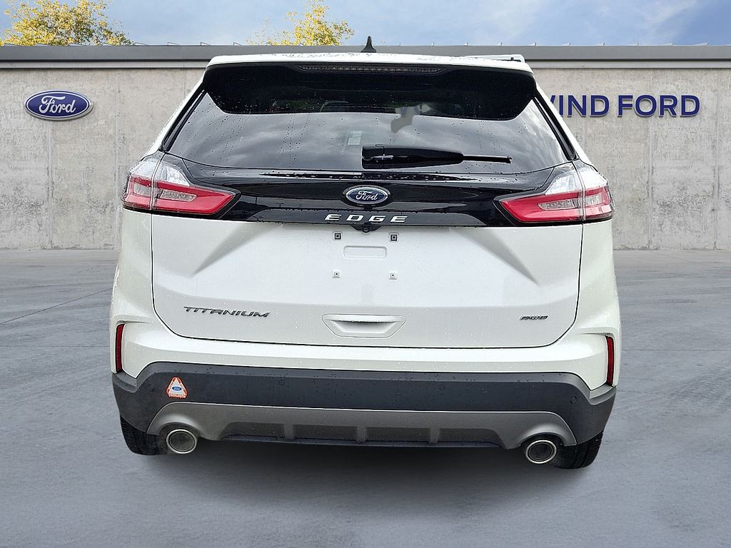 2024 Ford Edge photo 5 of 31