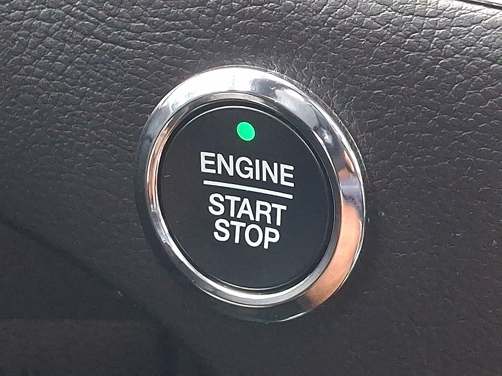 2024 Ford Edge photo 22 of 31
