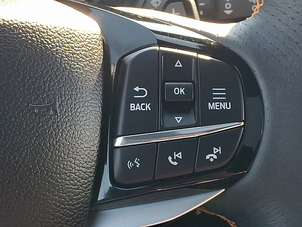 2026 Ford Explorer photo 23 of 31