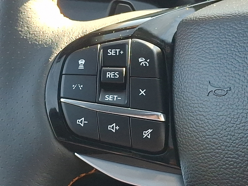 2026 Ford Explorer photo 22 of 31