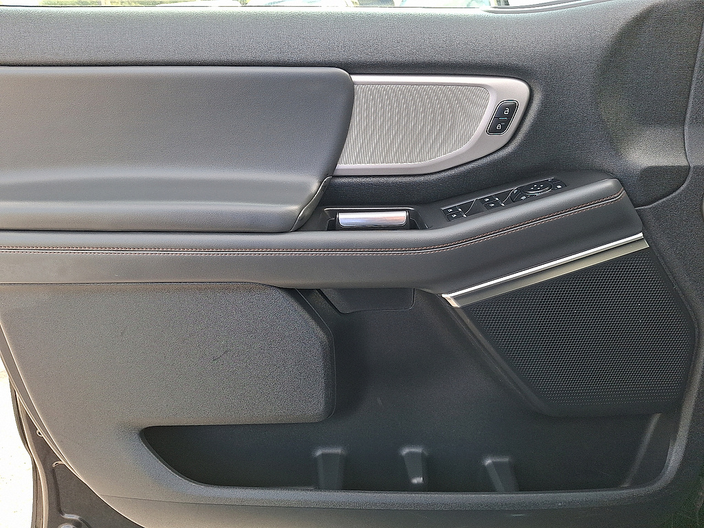 2025 Ford Expedition Active Agate Black at Altoona Honda