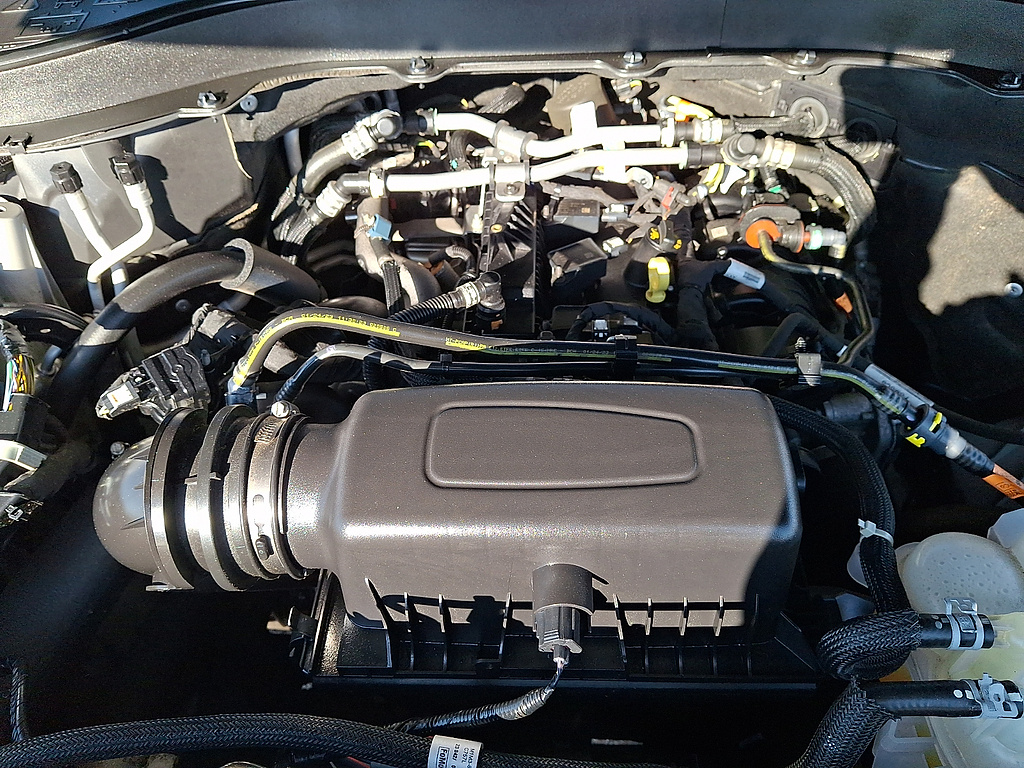 2023 Ford Explorer photo 28 of 32