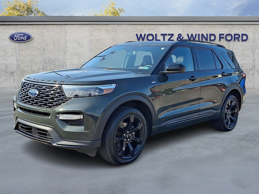 2023 Ford Explorer ST-Line Forged Green at Lake View Ford