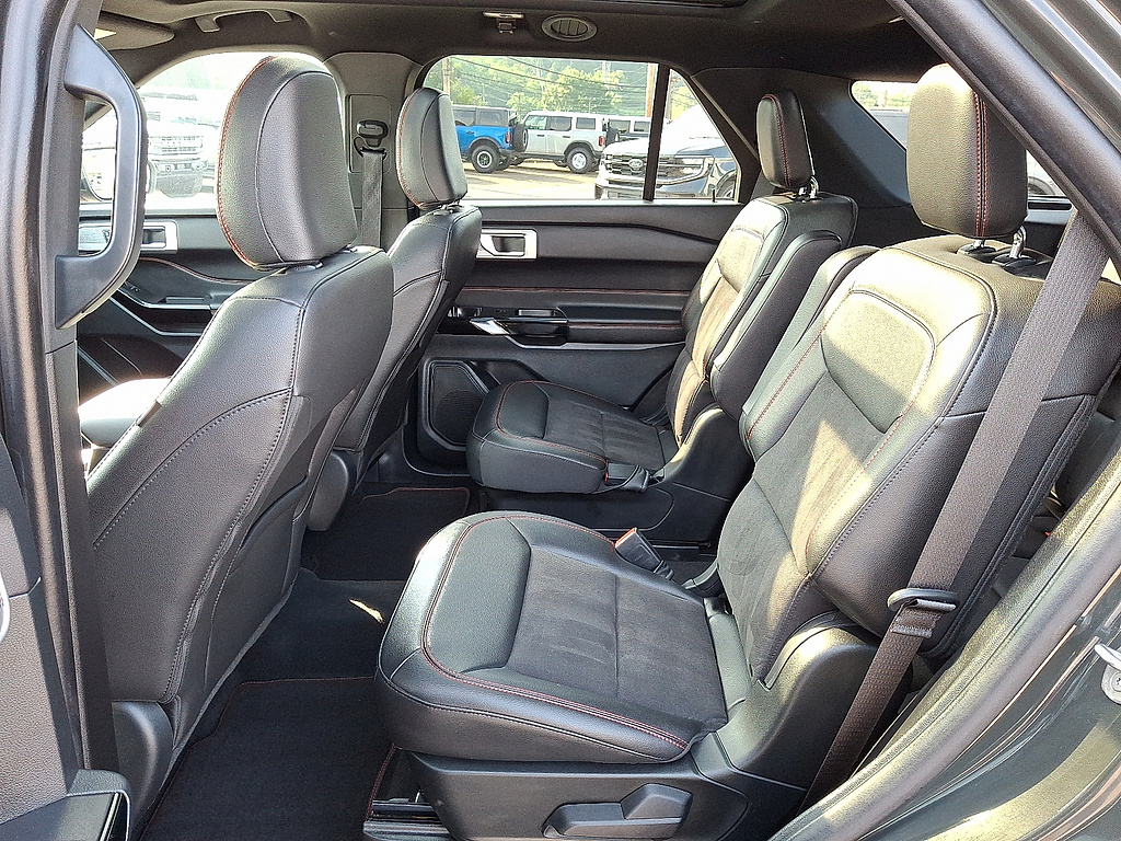 2023 Ford Explorer ST-Line Forged Green at Lake View Ford