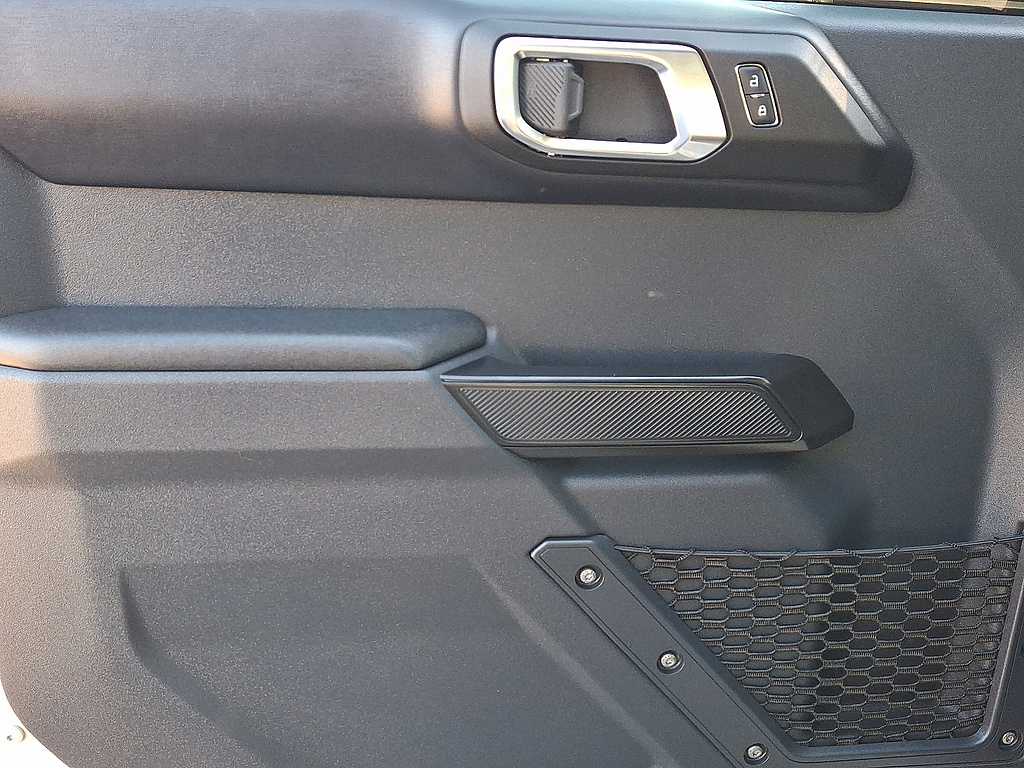 2025 Ford Bronco photo 12 of 31
