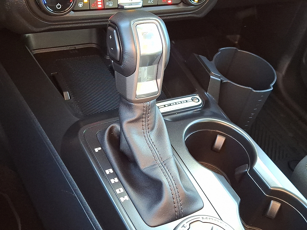 2025 Ford Bronco photo 14 of 31